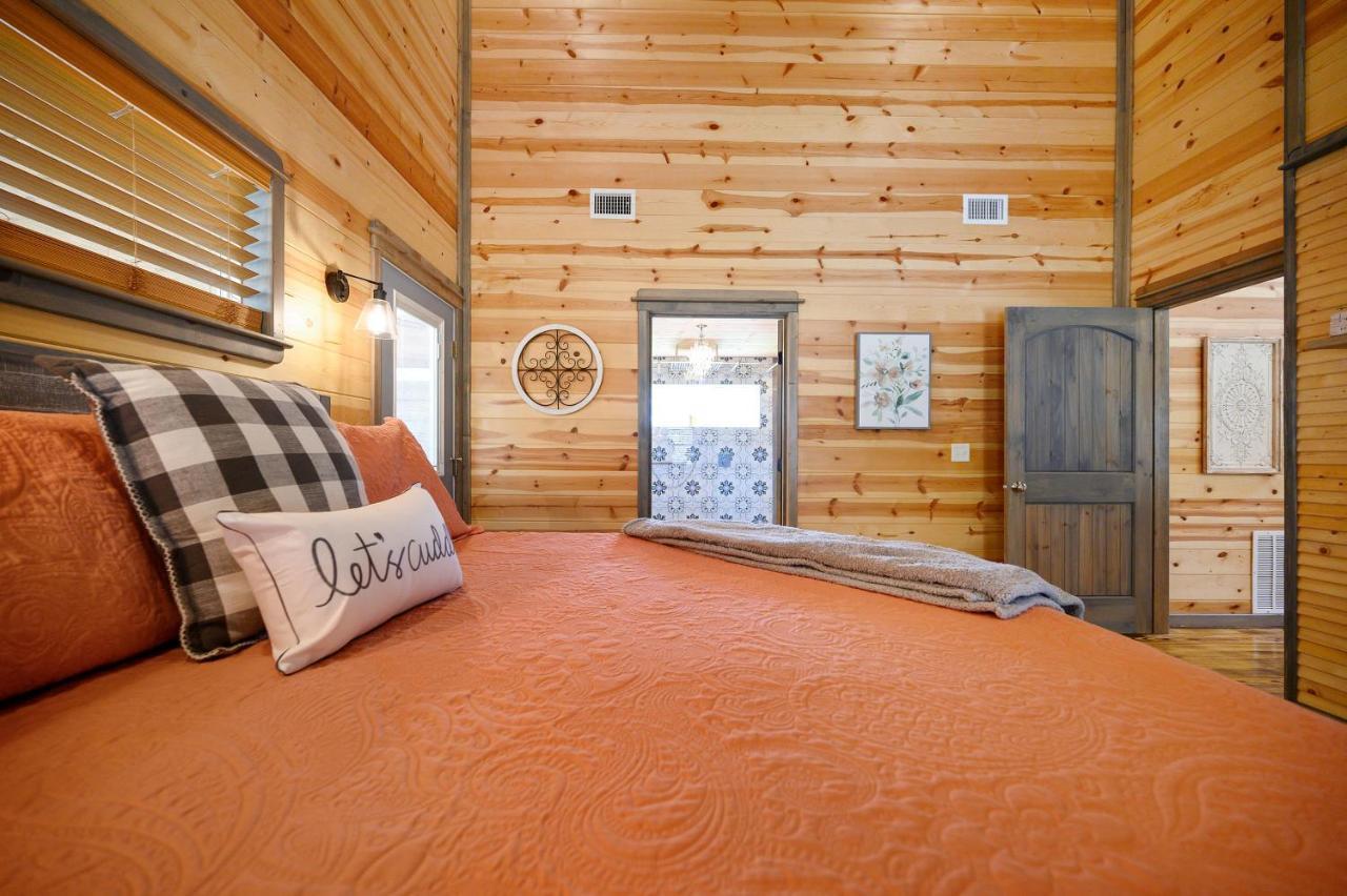 Convenient Romantic Hot Tub Bbq 3-Night Special! Брокен-Боу Екстер'єр фото