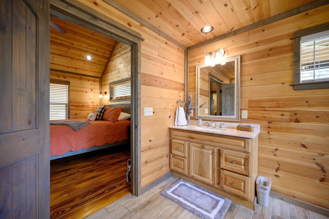 Convenient Romantic Hot Tub Bbq 3-Night Special! Брокен-Боу Екстер'єр фото